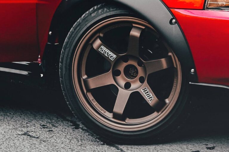 Noida to Hauz Khas Car Rental Noida Wheels